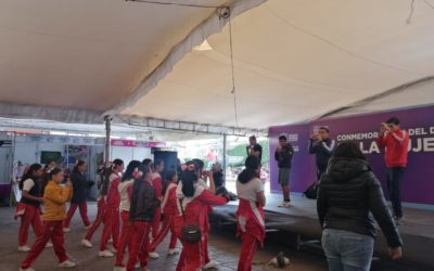 IMPARTEN TALLER DE DEFENSA PERSONAL A ALUMNAS DE LA PRIMARIA