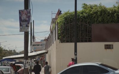 NO SE PERMITIRÁN PUBLICIDAD FIJADA EN POSTES