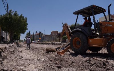 INICIAN TRABAJOS DE PAVIMENTACIÓN EN LA CALLE DE LA COLONIA POTRERILLOS