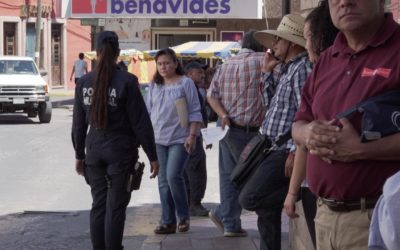 SEGURIDAD PÚBLICA HACE LABORES PARA INVITAR A LA SANA DISTANCIA