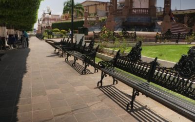 RESTRINGEN ACCESO A BANCAS DE LA PLAZA PRINCIPAL