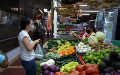 LOCATARIOS DE MERCADOS DEBEN USAR CUBREBOCAS EN TODO MOMENTO