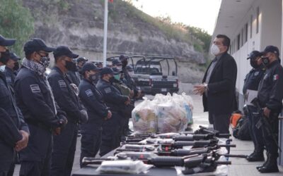 INCENTIVA ALCALDE A POLICÍAS MUNICIPALES