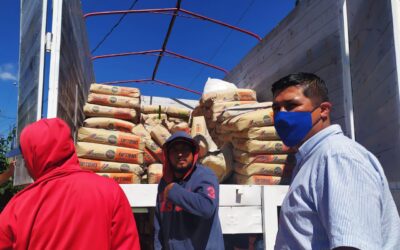 ENTREGAN BENEFICIOS DE PROGRAMA SOCIAL EN LA COMUNIDAD DE LOS GUAJES