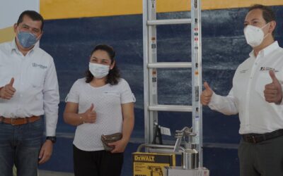 ENTREGAN EQUIPAMIENTO A COMERCIOS A TRAVÉS DEL PROGRAMA “VENDE MÁS”