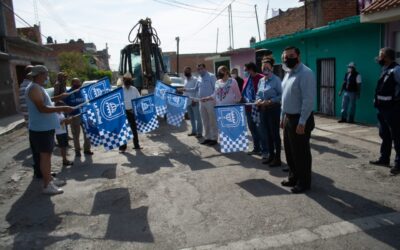 ARRANCAN TRABAJOS DE PAVIMENTACIÓN EN LA CALLE SAN JOSÉ DE LA COLONIA SANTA FE