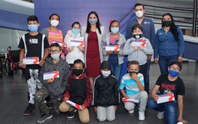 ENTREGA DIF BECAS A NIÑAS, NIÑOS Y ADOLESCENTES EN SITUACIÓN DE RIESGO