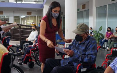 ENTREGA DIF MÁS SILLAS DE RUEDAS CON LA FUNDACIÓN “VAMOS MÉXICO