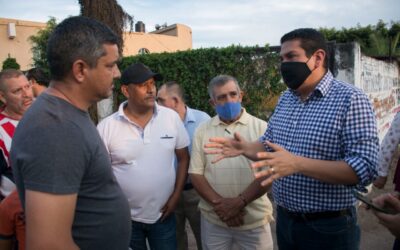 ENTREGA ALCALDE RECURSO PARA MEJORAR BOMBA DE AGUA EN LA ESCOBA