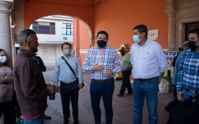 DIALOGA ALCALDE CON EL MAGISTERIO ANTE TOMA DE PALACIO MUNICIPAL