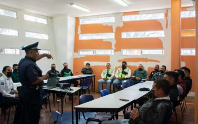 CAPACITAN EN EDUCACIÓN VIAL A MOTOCICLISTAS DE EMPRESAS