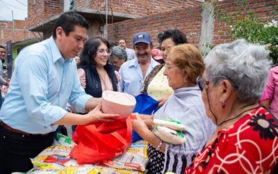 ENTREGA ALCALDE PRODUCTOS DE PROGRAMA BANCO DE ALIMENTOS DE DIF