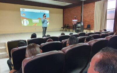 INJUP ORIENTA A LOS JOVENES A TRAVÉS DEL TALLER ESCUELA PARA PADRES