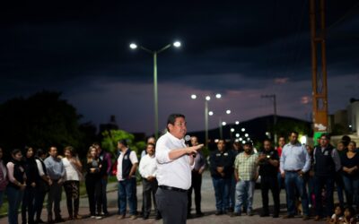 VILLAS DE LAS LOMAS SE ILUMINA