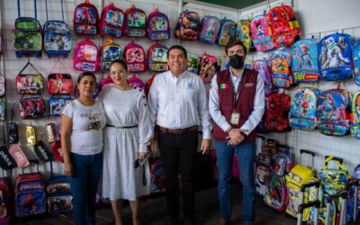 ARRANCA FERIA DE REGRESO A CLASES 2022 EN LA PLAZA PRINCIPAL