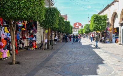 REGLAMENTOS Y COMERCIANTES COLABORAN PARA UN MEJOR ORDENAMIENTO DE LA VÍA PÚBLICA