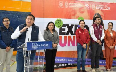 JÓVENES DE PREPARATORIA CONOCEN OPCIONES PARA CONTINUAR CON SUS ESTUDIOS