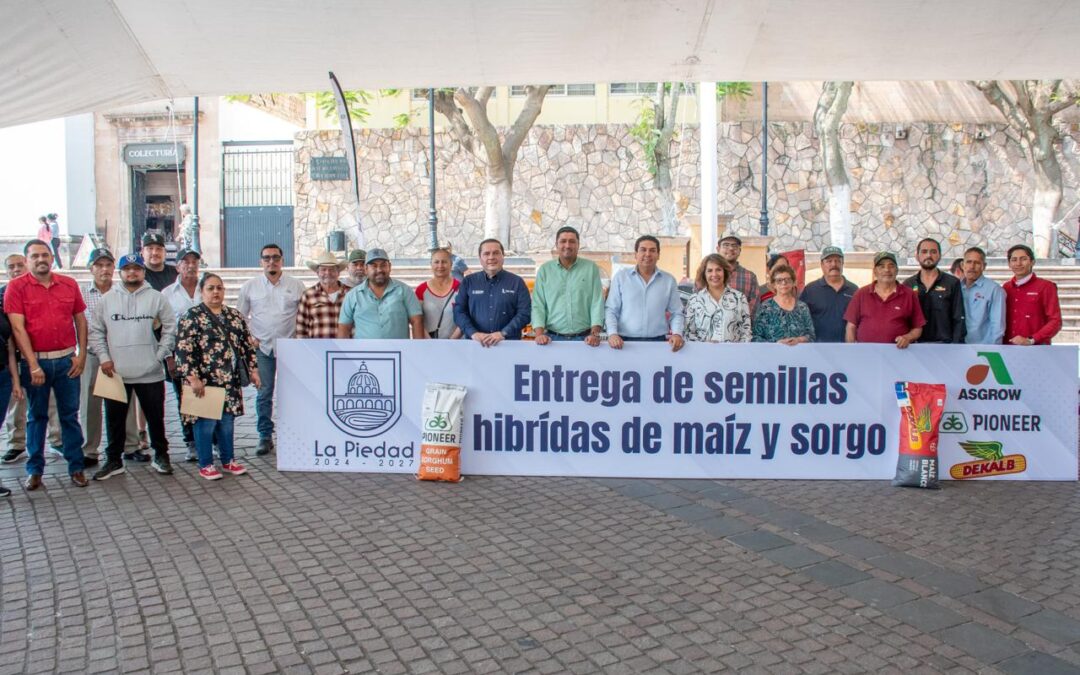 GOBIERNO DE LA PIEDAD ENTREGA SEMILLAS HIBRIDAS DE MAÍZ Y SORGO