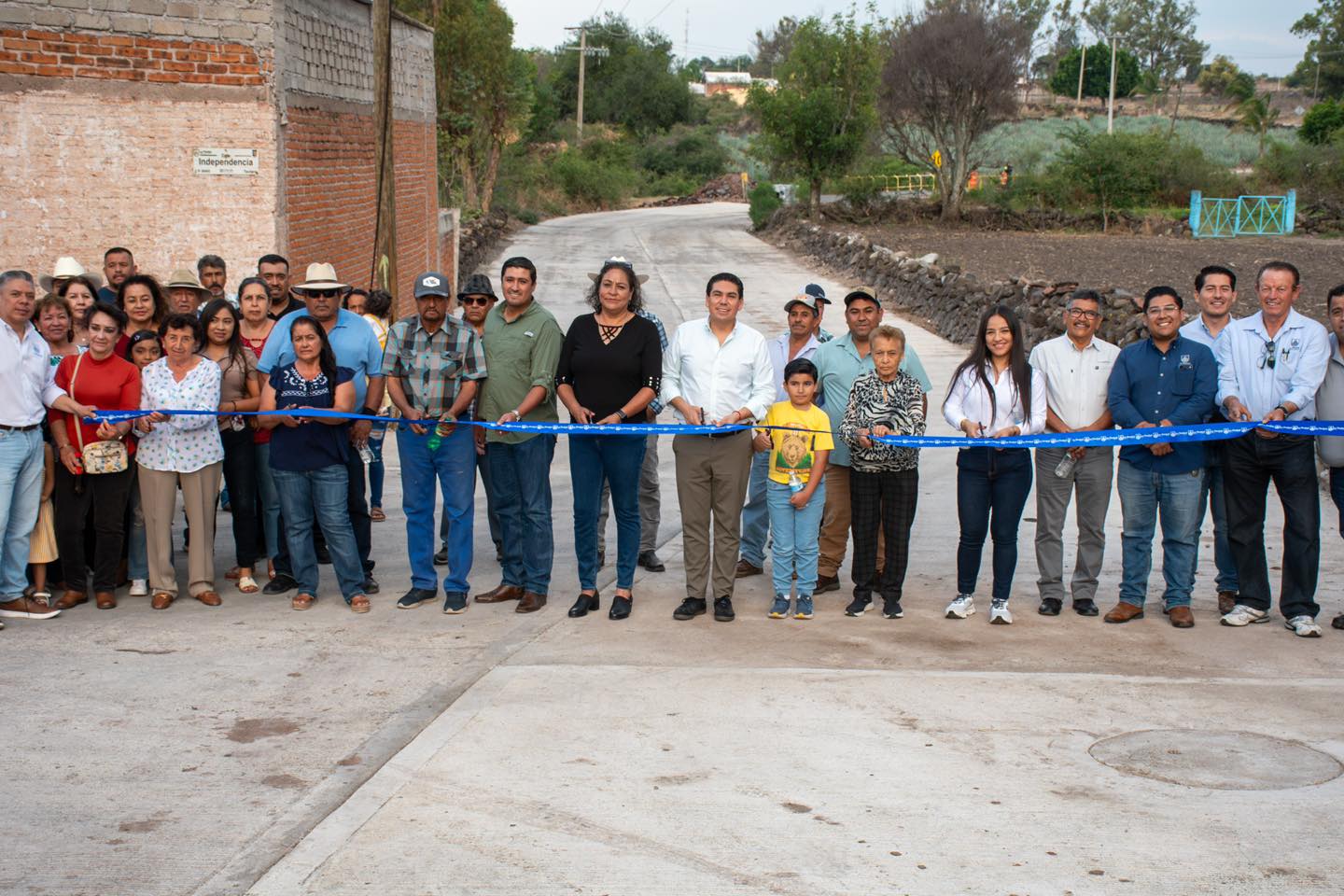 MÁS VIALIDADES PAVIMENTADAS EN LA COMUNIDAD DE TICUÍTACO