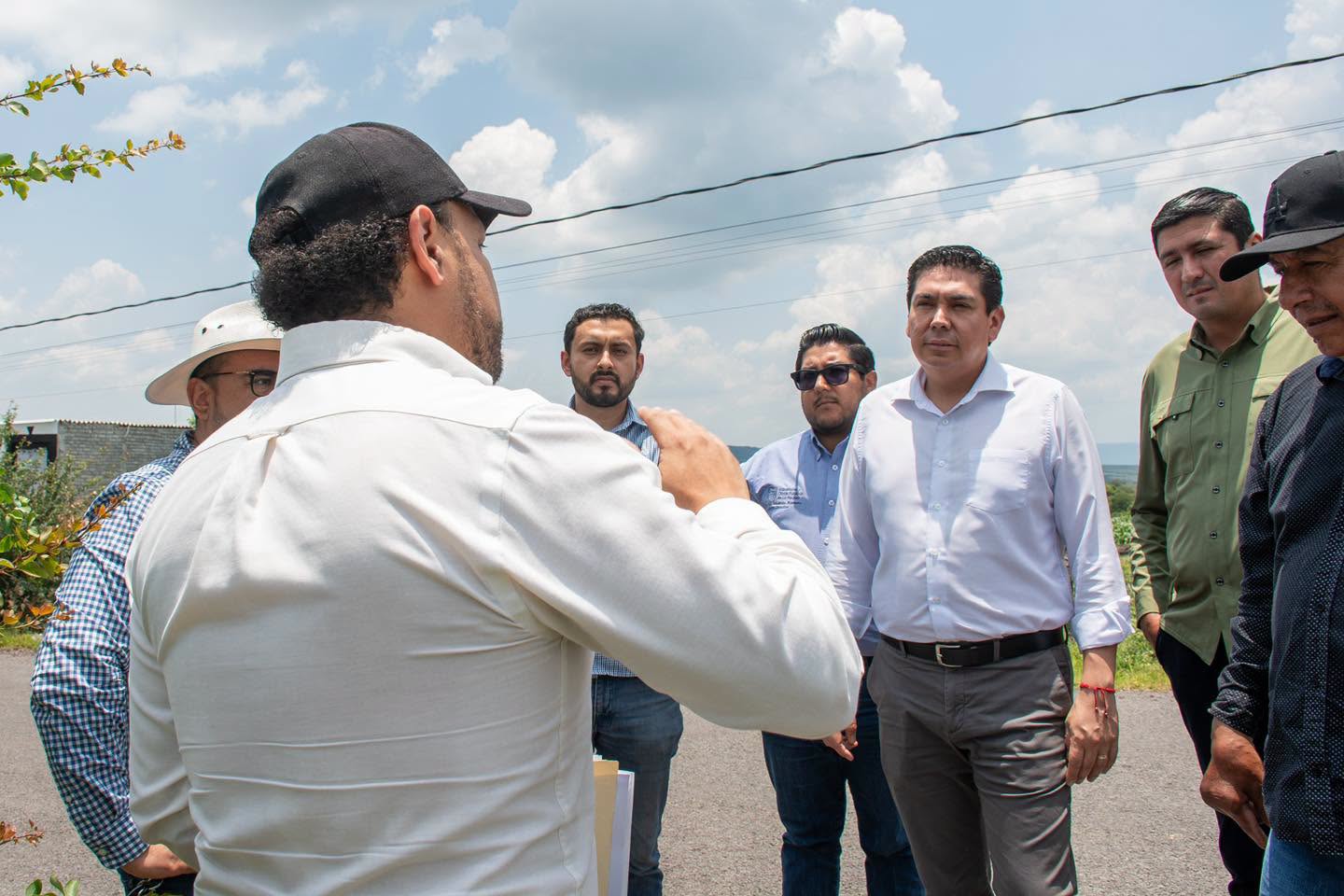 SUPERVISA SAMUEL HIDALGO INICIO DE LA HABILITACIÓN DE LA RED DE AGUA EN LOS GUAJES