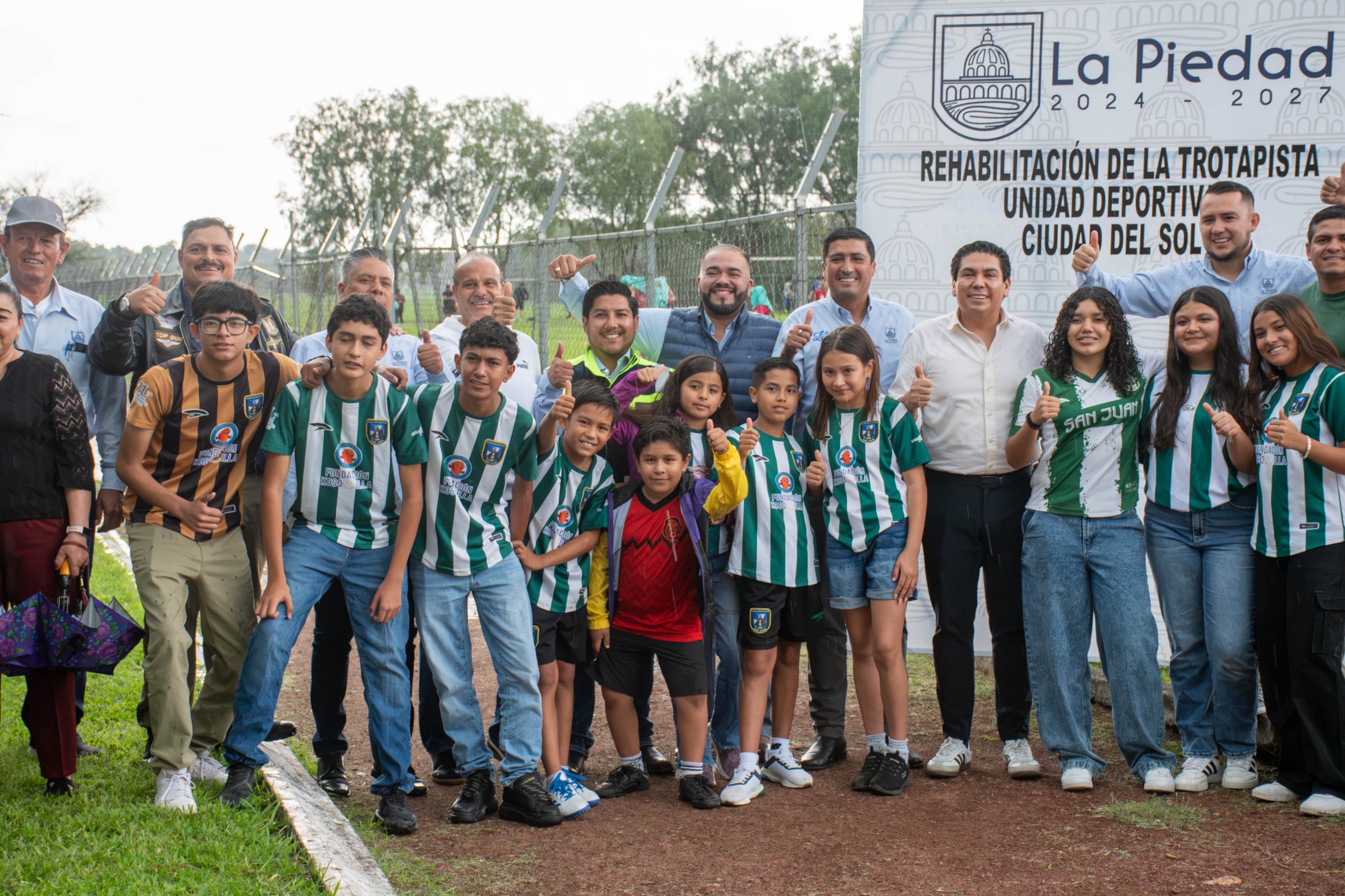 SAMUEL HIDALGO INICIA REHABILITACIÓN DE LA TROTA-PISTA EN LA UNIDAD DEPORTIVA CIUDAD DEL SOL