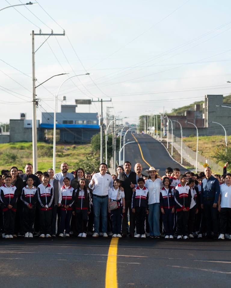SAMUEL HIDALGO INAUGURA LA RENOVACIÓN INTEGRAL DE LA AVENIDA SÓSTENES ROCHA